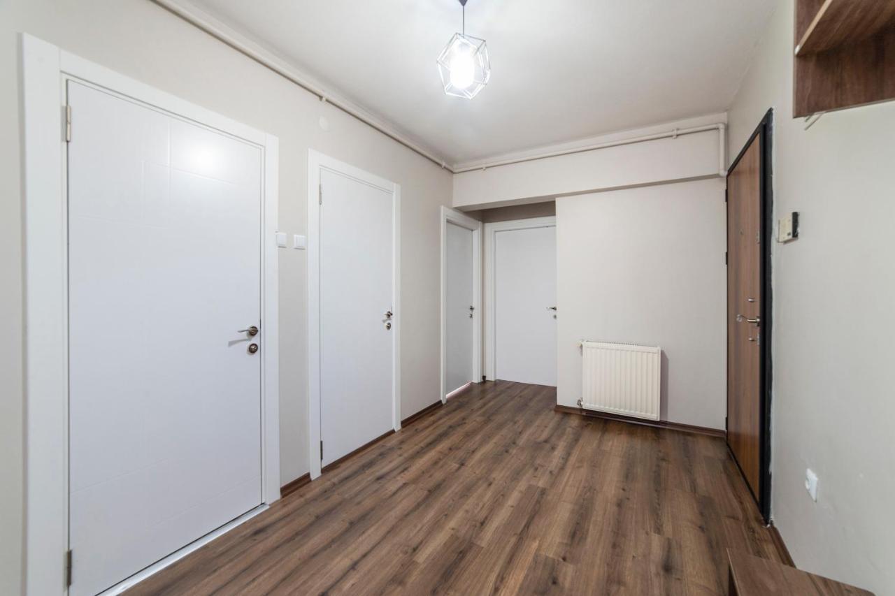 Centrally Located 2 Bedroom Apt With Netflix Bursa Exteriör bild
