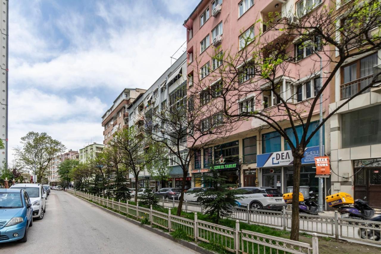 Centrally Located 2 Bedroom Apt With Netflix Bursa Exteriör bild