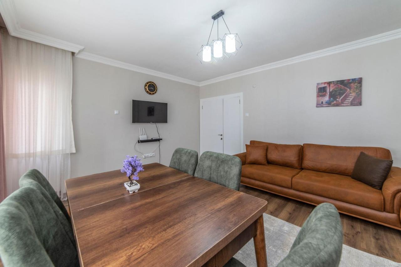 Centrally Located 2 Bedroom Apt With Netflix Bursa Exteriör bild