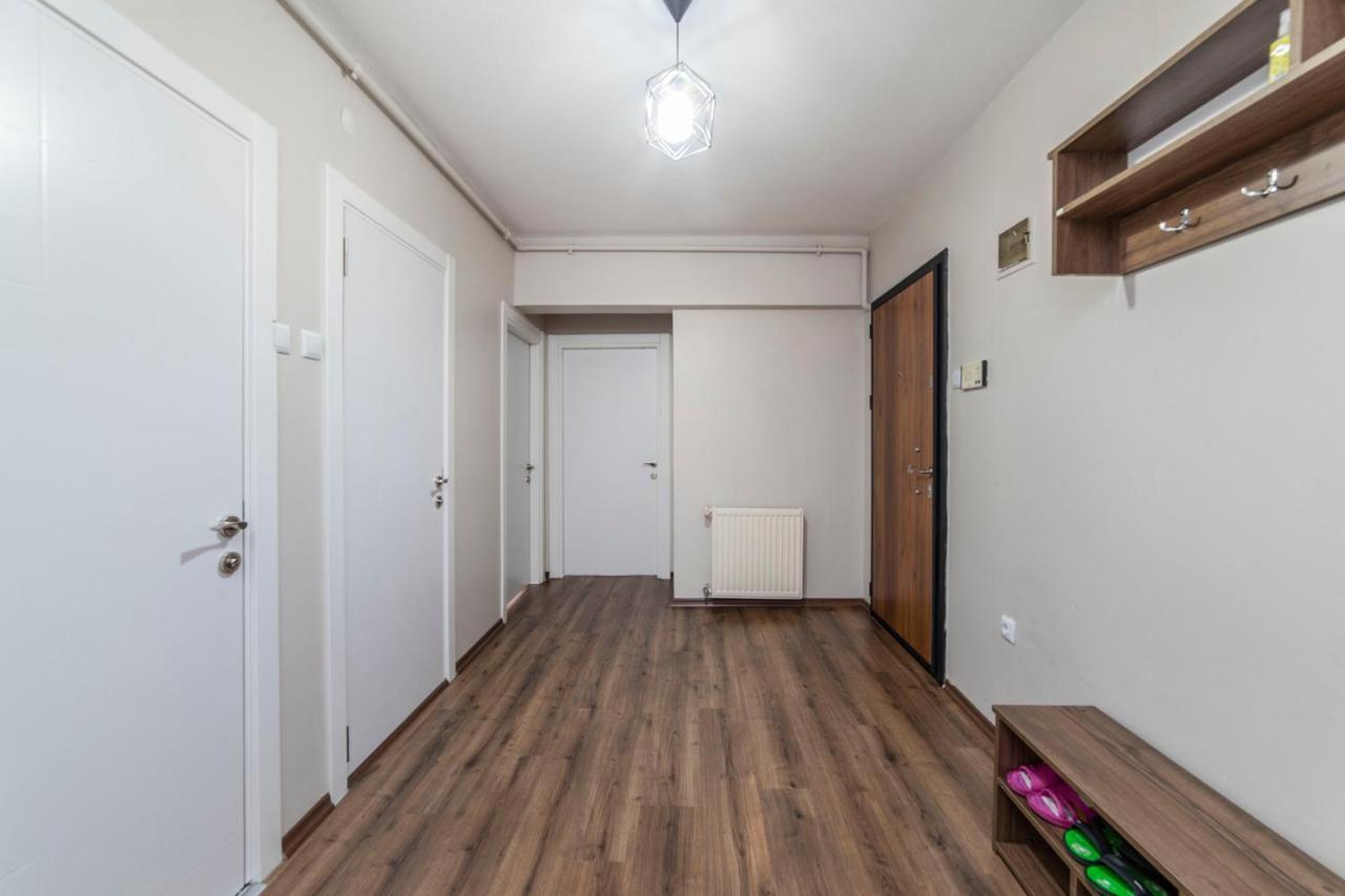 Centrally Located 2 Bedroom Apt With Netflix Bursa Exteriör bild